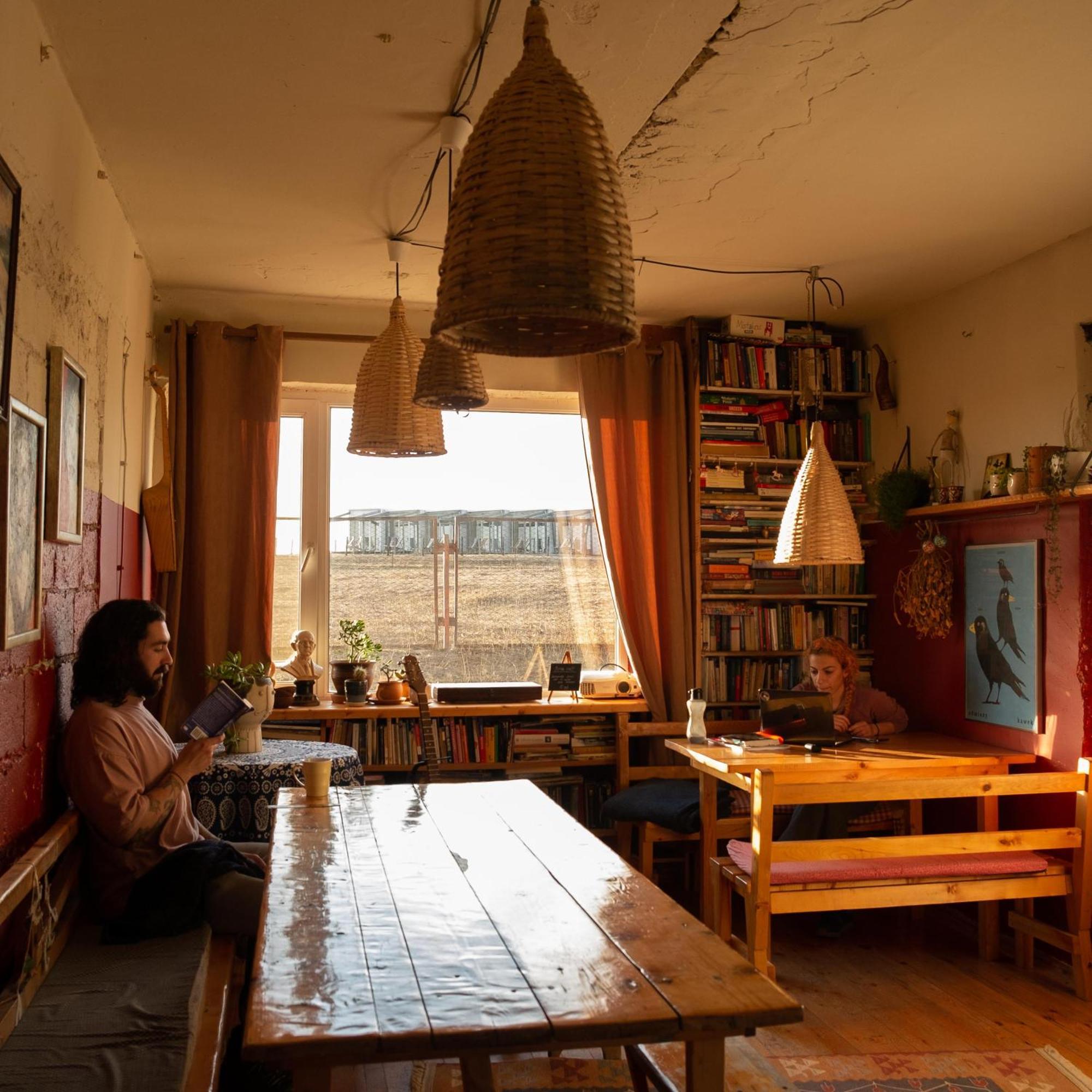 Udabno Hostel Exterior photo